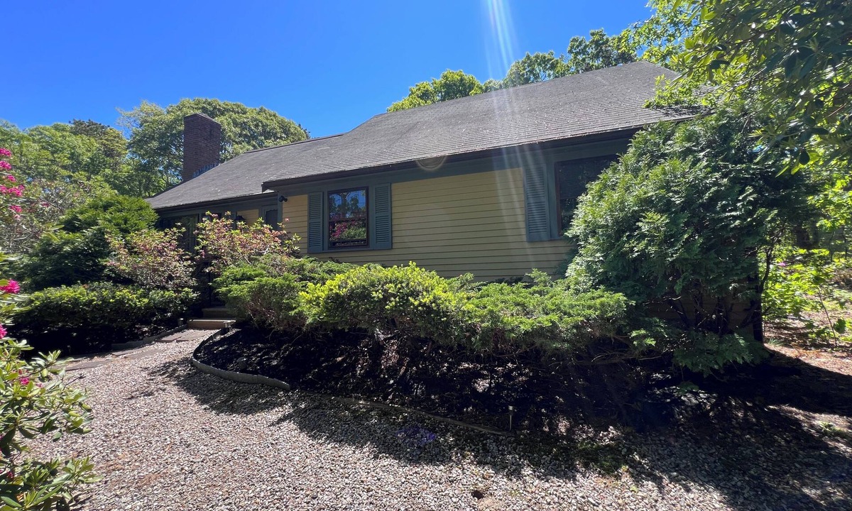 Brewster House | Brewster Home in Convenient Location (1055)