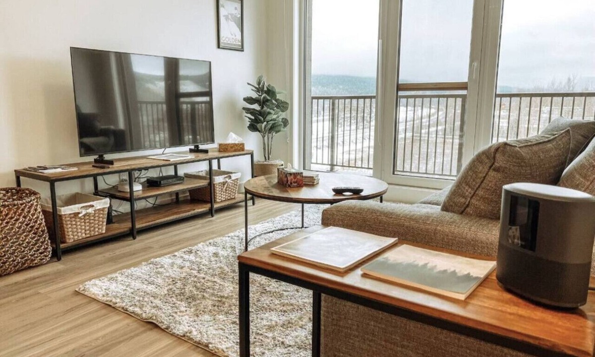 Golden Apartment | Lofty Lookout - 2 Bed, 2 Bath Luxury DT