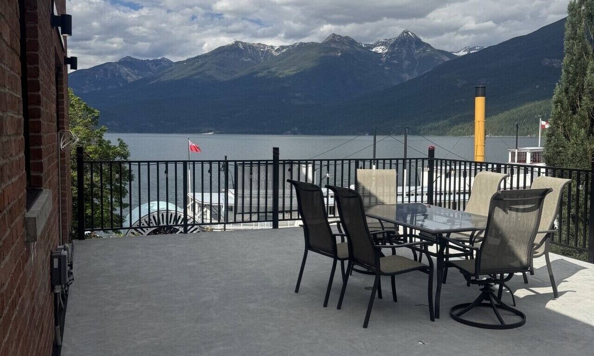 Kaslo Condo | Loki’s Loft and Cellar