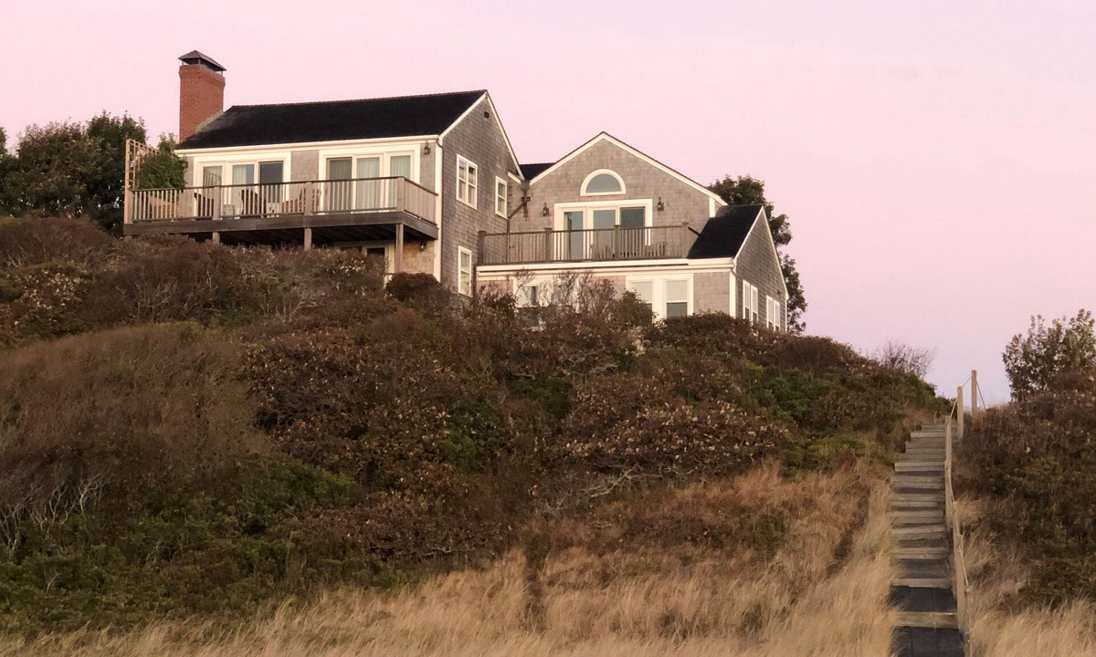 Tom Nevers House | Private Beachfront Home (Comfy, Cozy Nantucket Cottage)