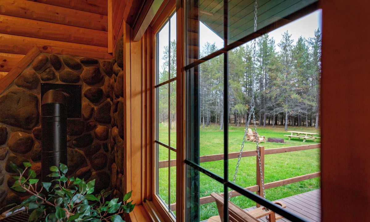 Two Harbors Cottage | Secluded North Shore cottage near Lake Superior, hiking, and snowmobile trails