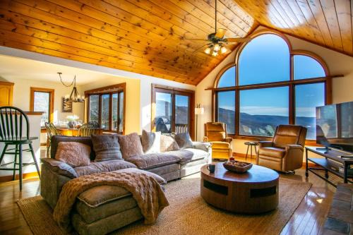 Mountain Base House | Skywalker Meadow 3 BR Home: True Retreat!