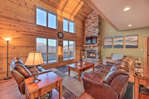 Mace House | Spacious Slaty Fork Home ~ 12 Mi to Snowshoe