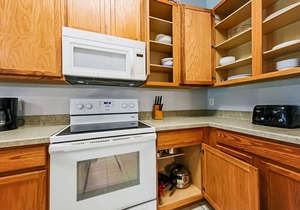 Lovely 3BR 2 Bath Orlando Area Resort Condo in Davenport