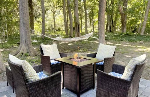 Yarmouth Port House | Adorable Updated Cottage Walk to Water