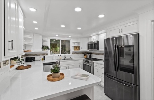 Sybertsville House | Eagle Rock Resort - Just a short walk to the beach!