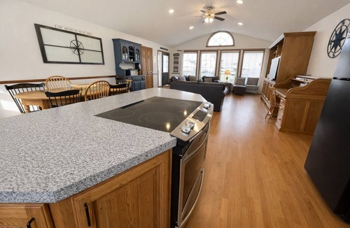 Northwest Harwich House | #Game Rm, King Bds, Wi-Fi, Bikes, Beach Supplies, Quiet Street, Central ACHeat
