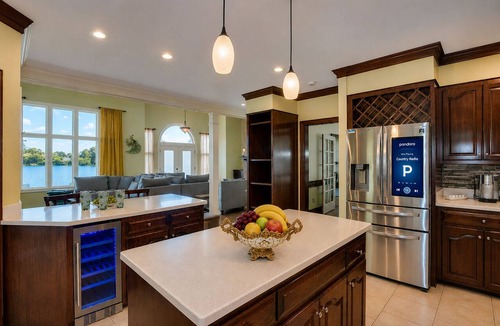 Evans House | Luxury Lakeside Escape with Private Pool, Kayaks and Billiards – Masters Retreat