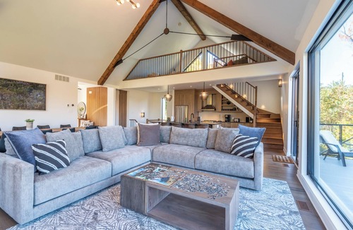 La Conception House | NEW! Chalet Arendelle | 5 Bedrooms | Private Hot Tub | Secluded Luxury Chalet