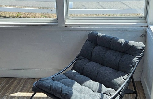 Newbury Cottage | Now Accepting Winter Rentals! Quiet Cozy Beach Escape waiting for you!