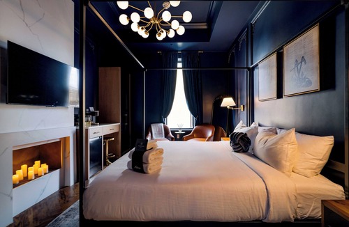 Gloucester Hotel | The Highliner Hotel