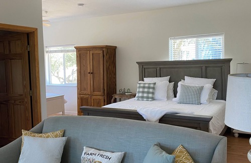 Jamul Cottage | Top San Diego Vineyard and Winery minutes from Downtown