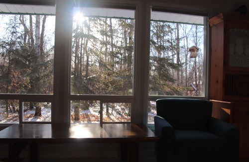 Winnipeg Beach Cottage | Year-round getaway near the lake in Ponemah.