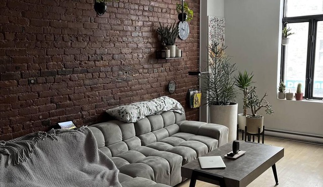 19th century, historic, sparkling clean condo heart of everything in Montréal