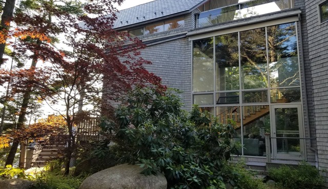 4 Bed (Sleeps 8) persons Vacation Rental with cottage, private dock and beach. in Chester Basin