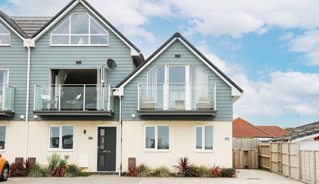 46A Sea Front, Hayling Island in Hayling Island