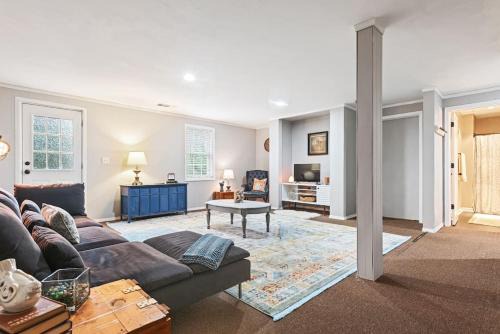 Comfortable Basement Apartment in Griffin