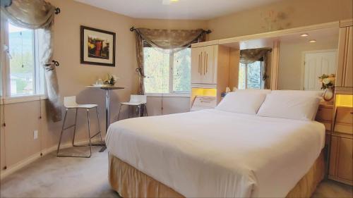 Cornerstone Bed and Breakfast in Revelstoke