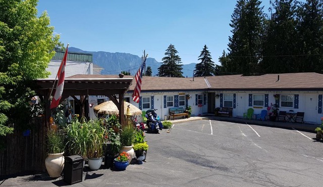 Creston Valley Motel in Creston