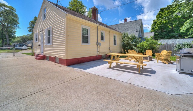 Cute Cape Cod House! in Muskegon
