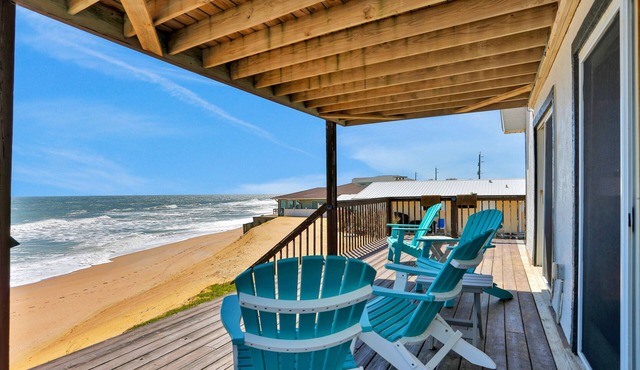 Dog-friendly beachfront home with beach access, deck, fireplace, W/D, AC in Flagler Beach