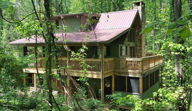 ECHO PLACE. A cozy Family Base Camp for Hiking, Skiing, and Area Exploration! in Gatlinburg