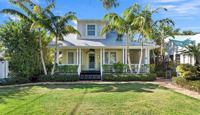 ENCHANTED COTTAGE AT OLD COLORADO INN in Stuart