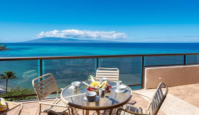 Incredible Oceanfront Corner Penthouse, 3B/3Ba, 2700 sq ft, NEW remodel! in Lahaina