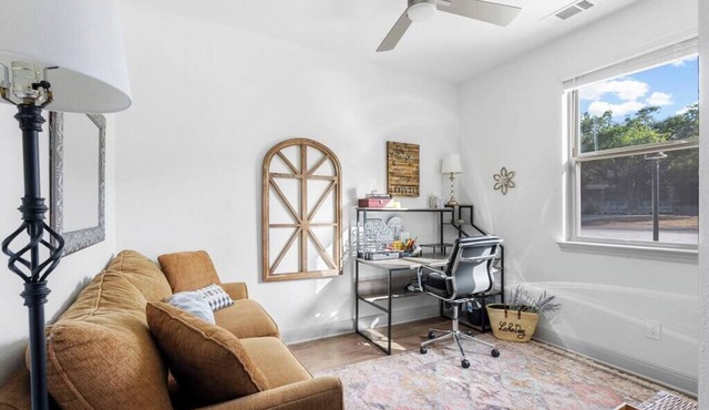 Lakeside Charm at Casa Carmen by the Golf Course in Point Venture