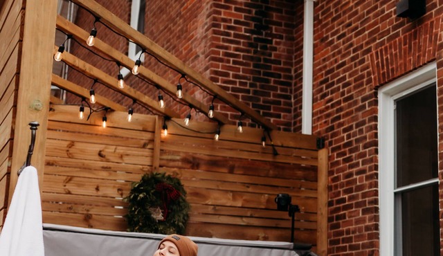 Lakeview Luxury Farmhouse Retreat + Hot Tub in Cobourg
