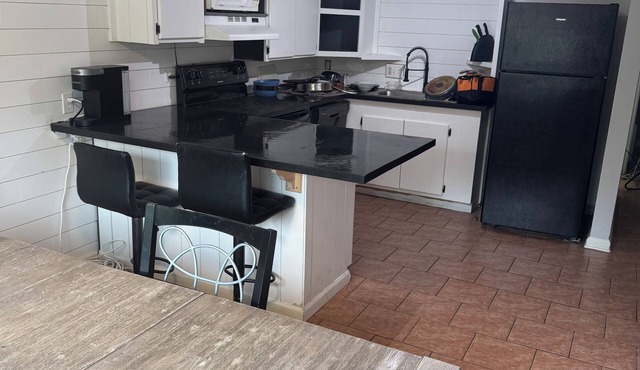 Modern Creekfront Retreat Near GLEF, Golf & TC in Williamsburg