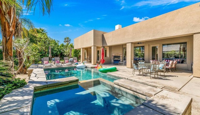 Modern Serenity, The Perfect Getaway, WOW Amazing Private Estate. in Indio