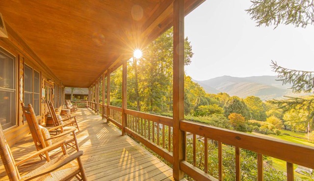 Mount Mitchell Eco Retreat in Busick