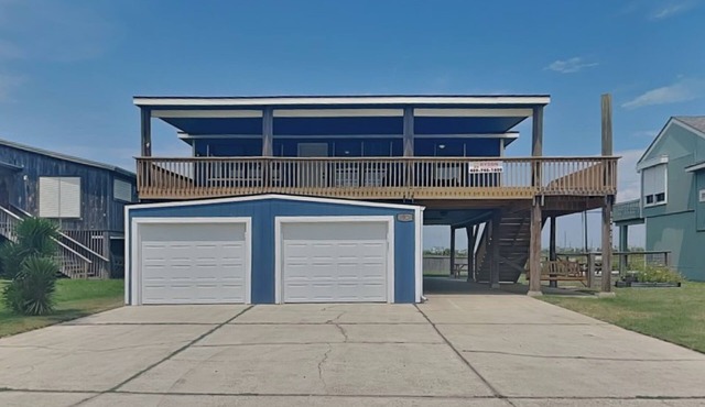 Ocean Oasis | Pet-friendly, Water Views in Galveston