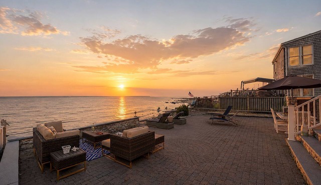 Oceanfront in Brant Rock, Amazing Views, Roof Deck in Marshfield