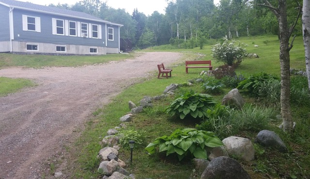 Private cottage for rent on Kelly's Mountain with WIFI in New Harris