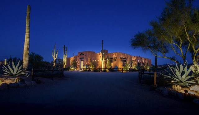 Private Desert Oasis with Pool & Hot Tub, Game Room | Family & Pet Friendly in Scottsdale