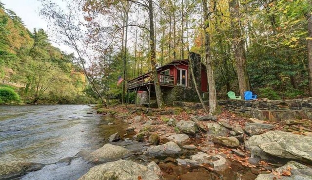 River Haus - Riverfront cabin on the Chattahoochee in Helen