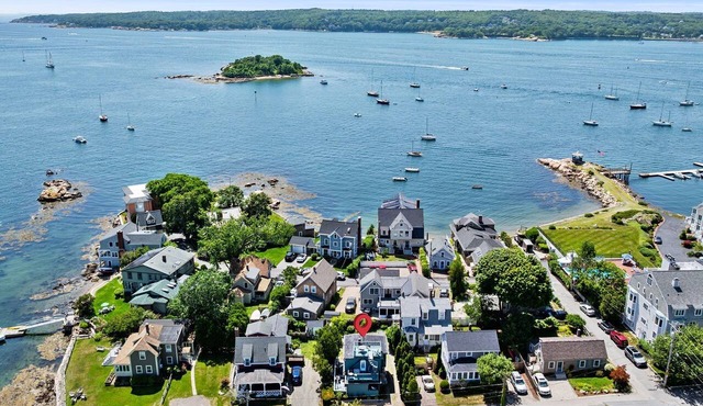 Rocky Neck Hideaway on Wonson Cove in Gloucester