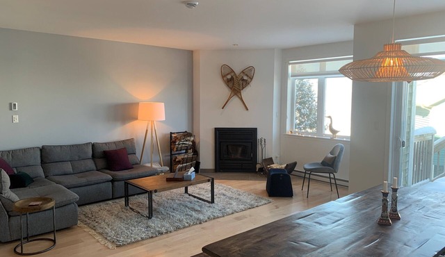 Spacious living on the Owl's Head mountain in Potton
