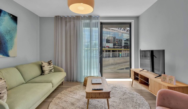Spacious Two-Bedroom Oasis in Wembley in Wembley Park