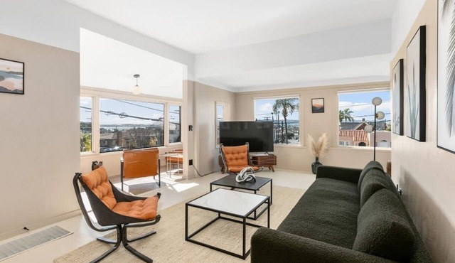 The Bankers Hill House | Bay & Downtown Views! in San Diego