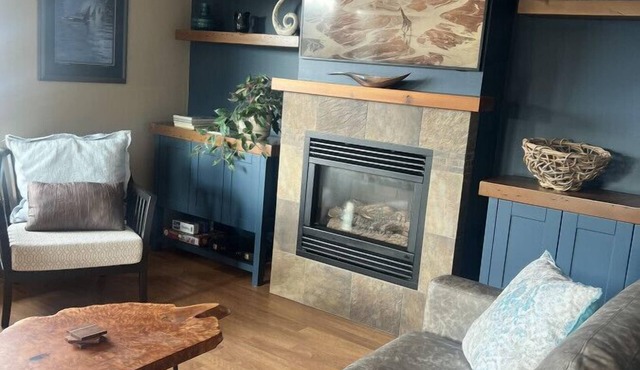 The Moorage – Downtown Ucluelet Harbour View luxury Condo in Ucluelet