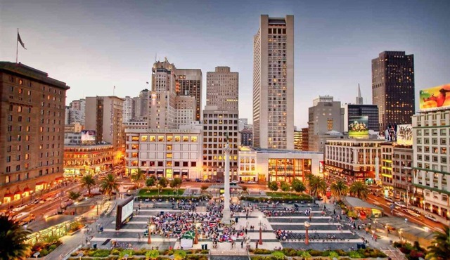 Timeless Elegance in San Francisco's Heart! Spacious Pet-friendly Accommodation! in San Francisco
