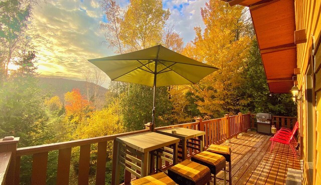 Tremblant-Mont Blanc/SPA/Intimacy in St-Faustin lac carré