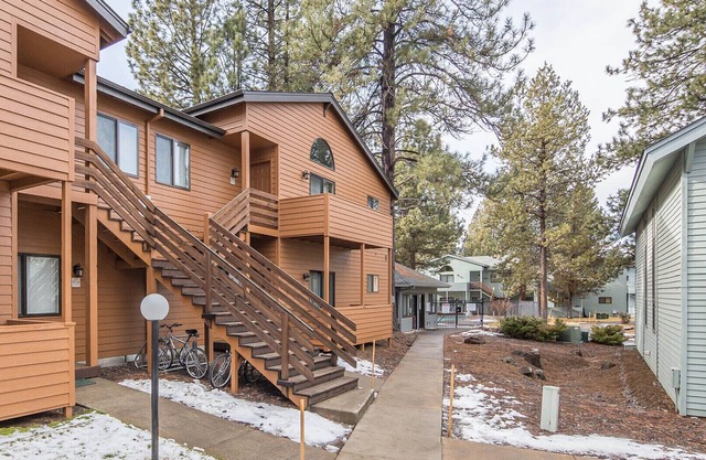 Located in Sunriver Business Park, Condo Hot Tub in Sunriver