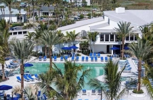 Ocean Village Capstan 