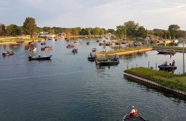 Seas The Day B Destination Resort Au Sable River 