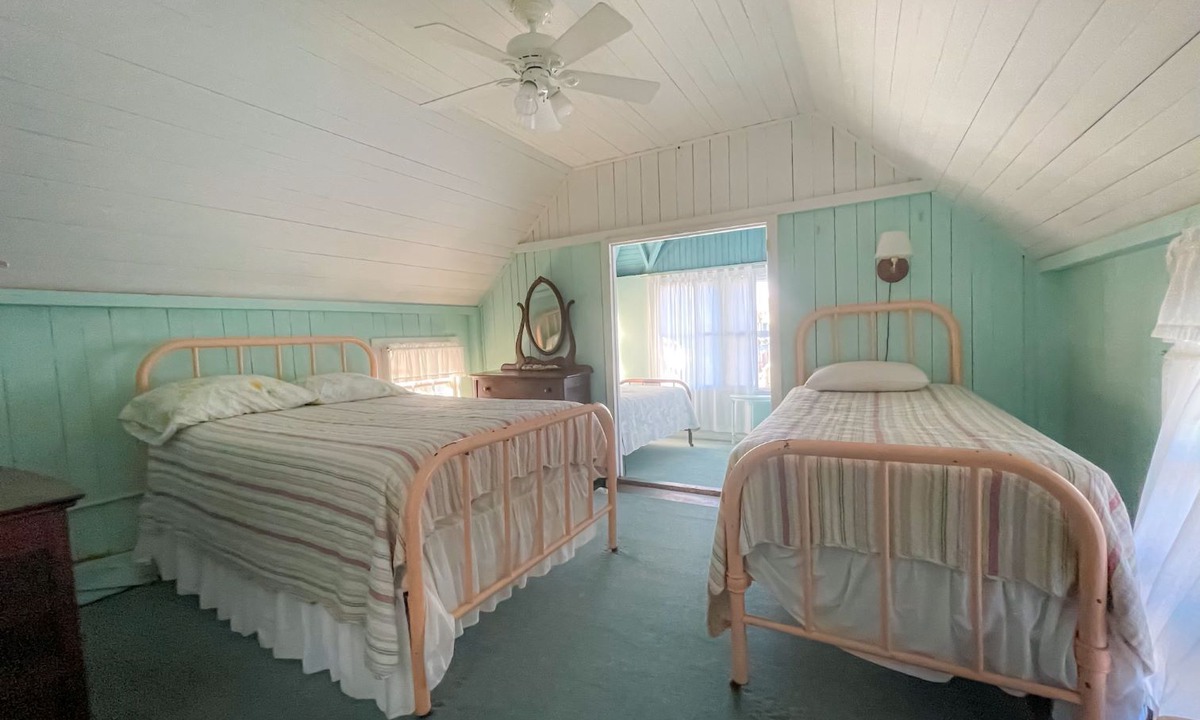 Oak Bluffs Cottage | 6 Beds! Walk to Beach, Ferry, Ocean Park and OB!