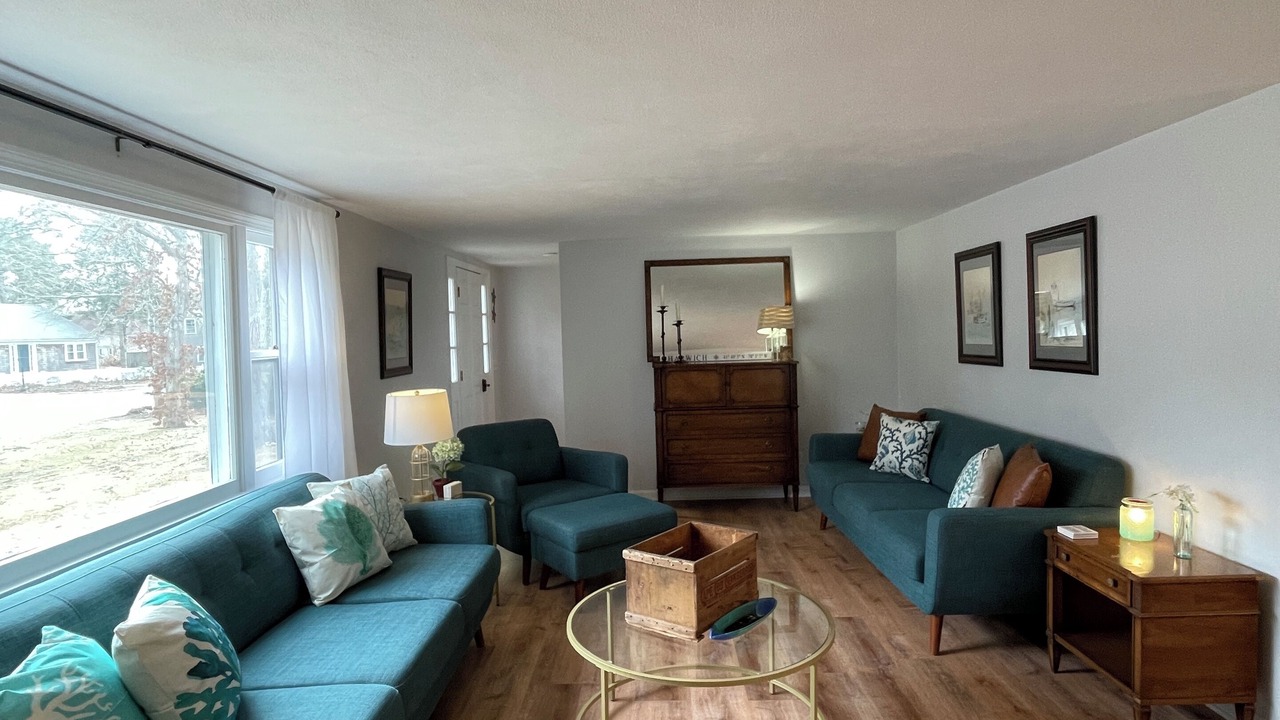 Photo of Livingroom in East Harwich